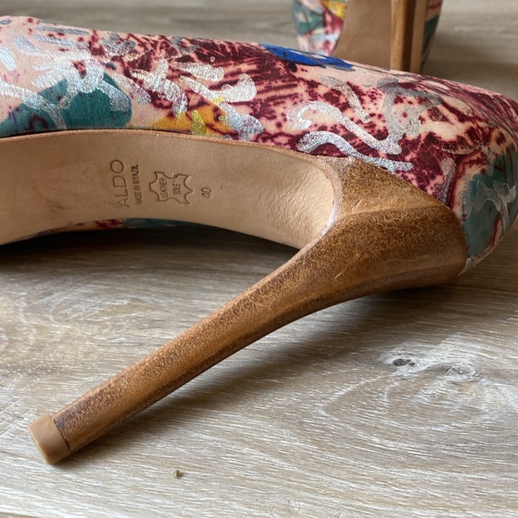 Aldo floral platform heels size 40 - Picture 5 of 7